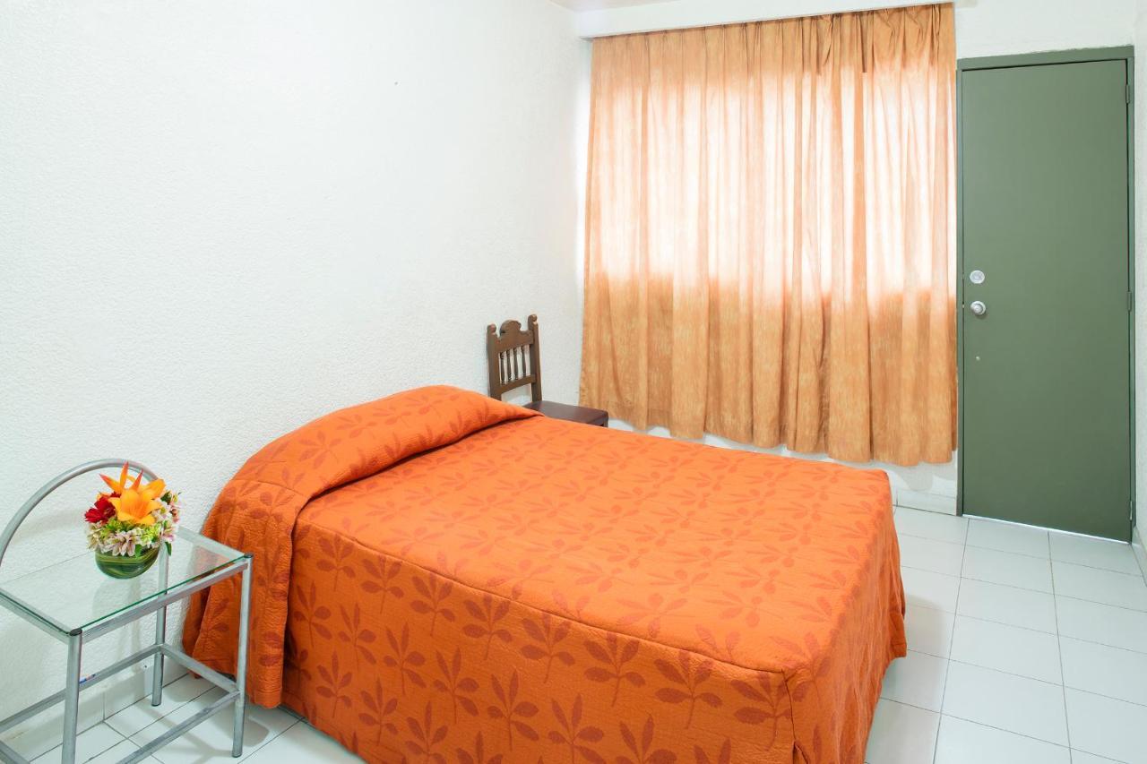 Senorial Hotel